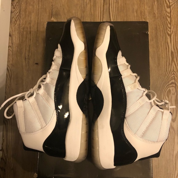 Air Jordan 11 Concord (1st release) - Picture 4 of 6